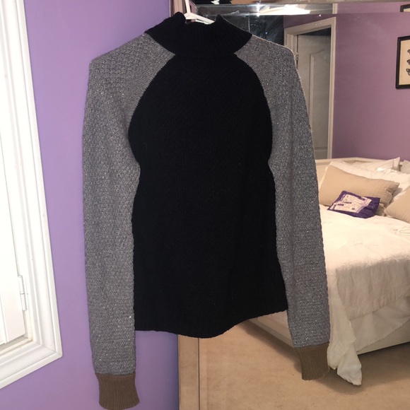 Inwear knit turtle neck sweater with buttons - Picture 2 of 5